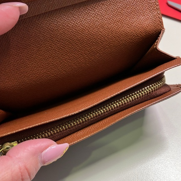 LV Louis Vuitton medium size Tressor wallet in excellent pre-loved condition - Picture 3 of 14